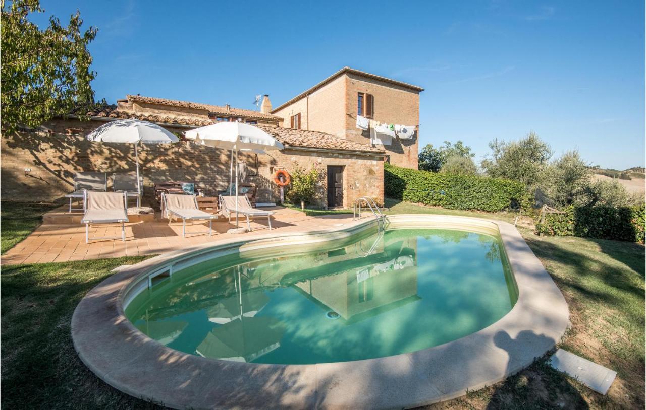 Gorgeous Home In Montalcino With Kitchen ภายนอก รูปภาพ