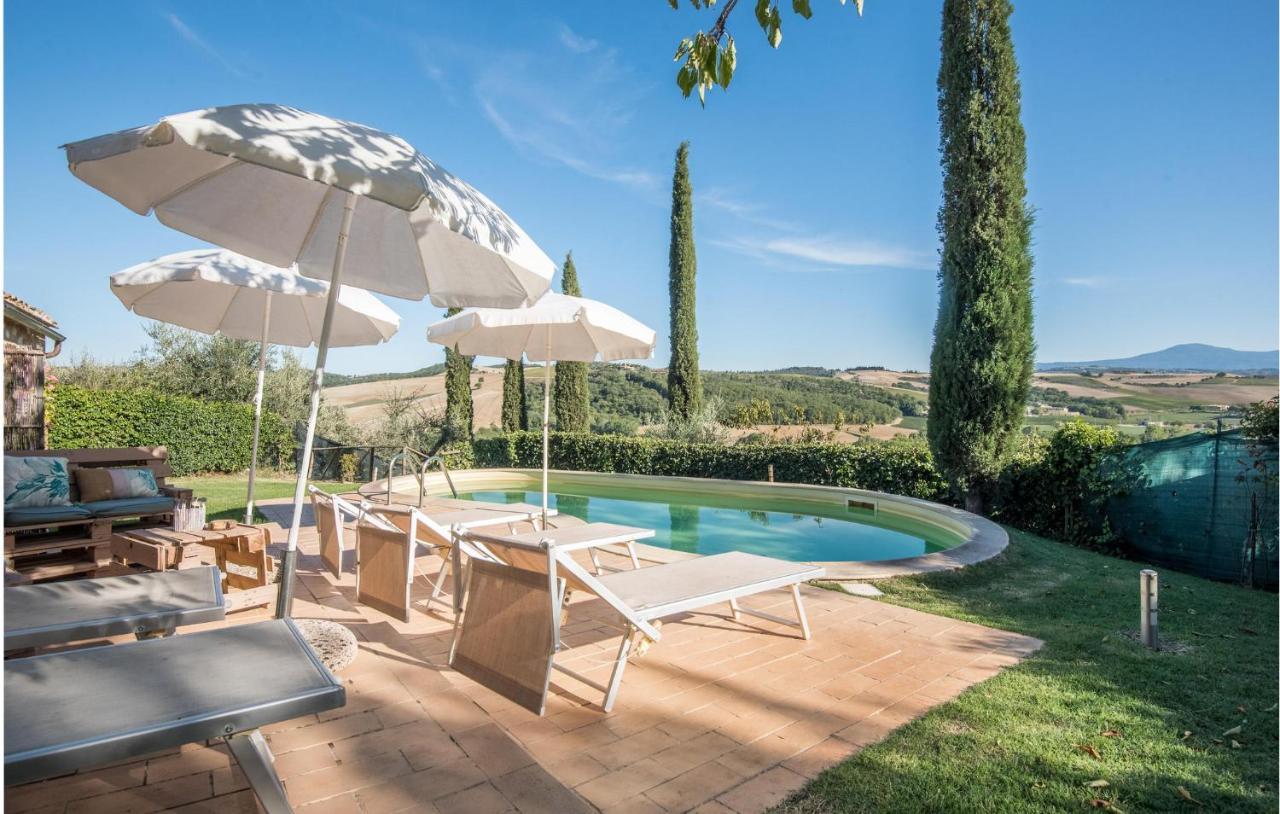 Gorgeous Home In Montalcino With Kitchen ภายนอก รูปภาพ