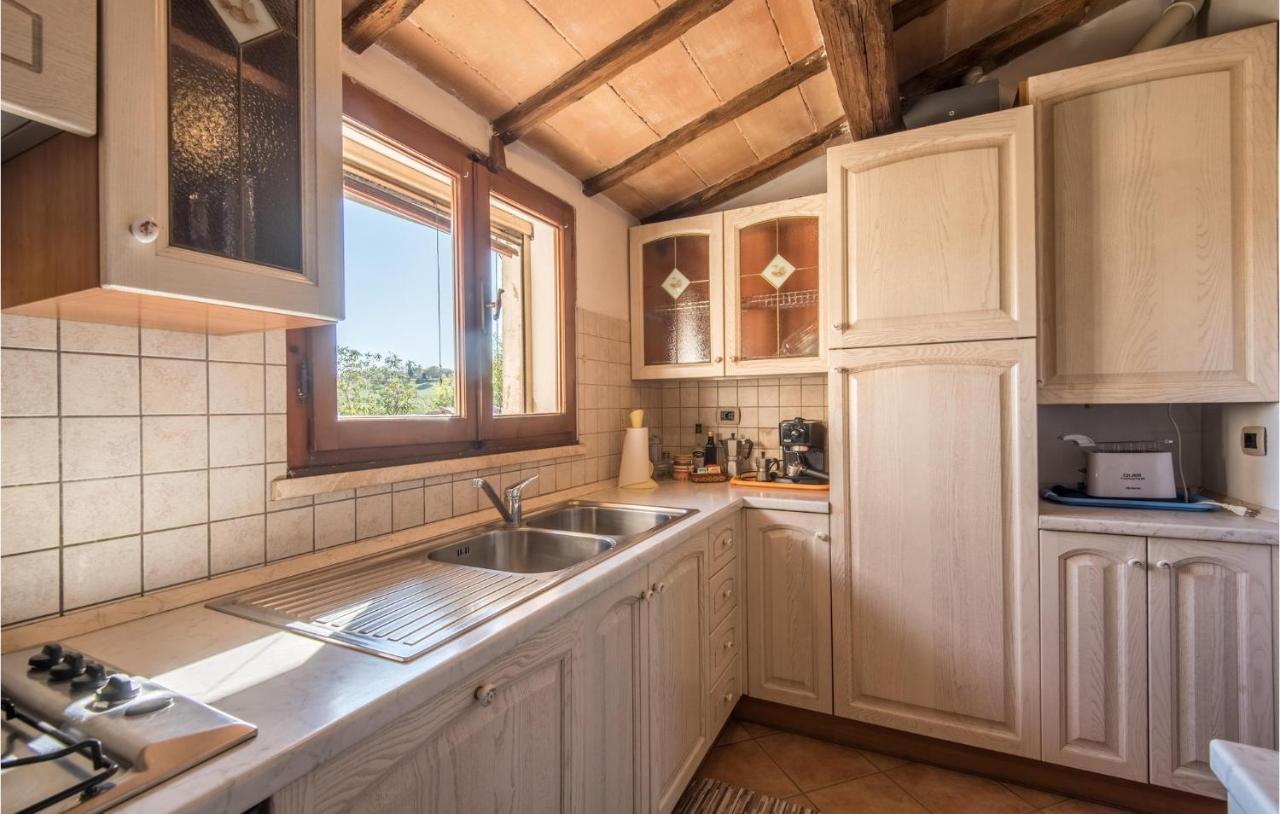 Gorgeous Home In Montalcino With Kitchen ภายนอก รูปภาพ