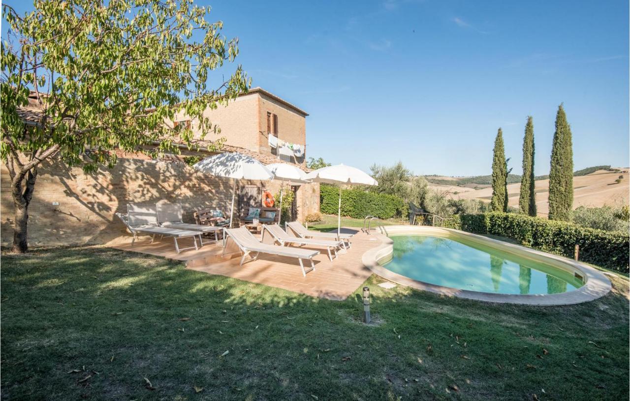 Gorgeous Home In Montalcino With Kitchen ภายนอก รูปภาพ