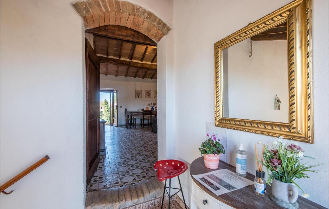 Gorgeous Home In Montalcino With Kitchen ภายนอก รูปภาพ