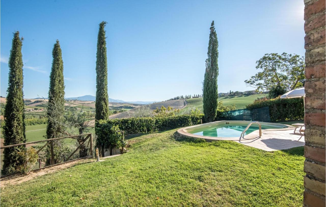 Gorgeous Home In Montalcino With Kitchen ภายนอก รูปภาพ